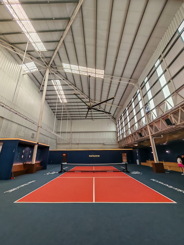 Racket Reserved Club